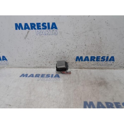 Renault - Scenic - Heater resistor