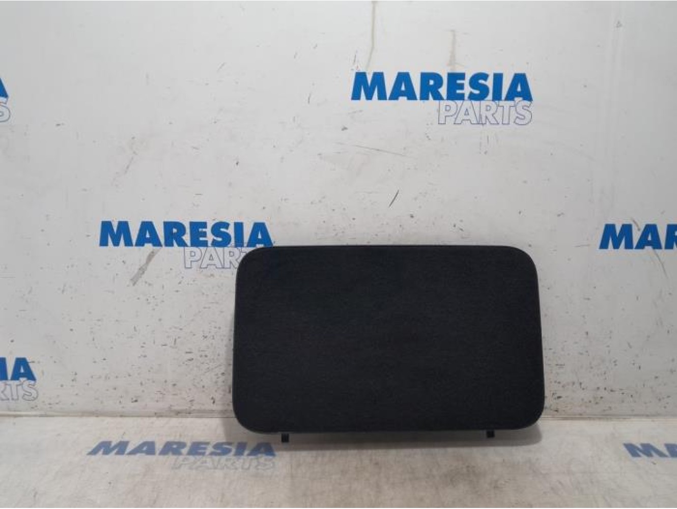 Renault - Scenic - Storage compartment