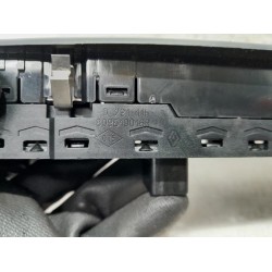 Renault - Scenic - Multi-functional window switch