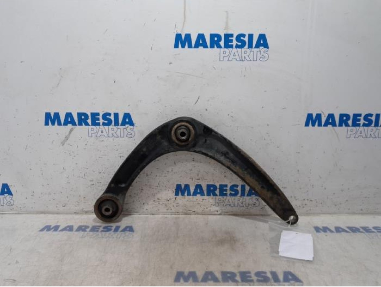 Peugeot - 5008 - Front lower wishbone, left