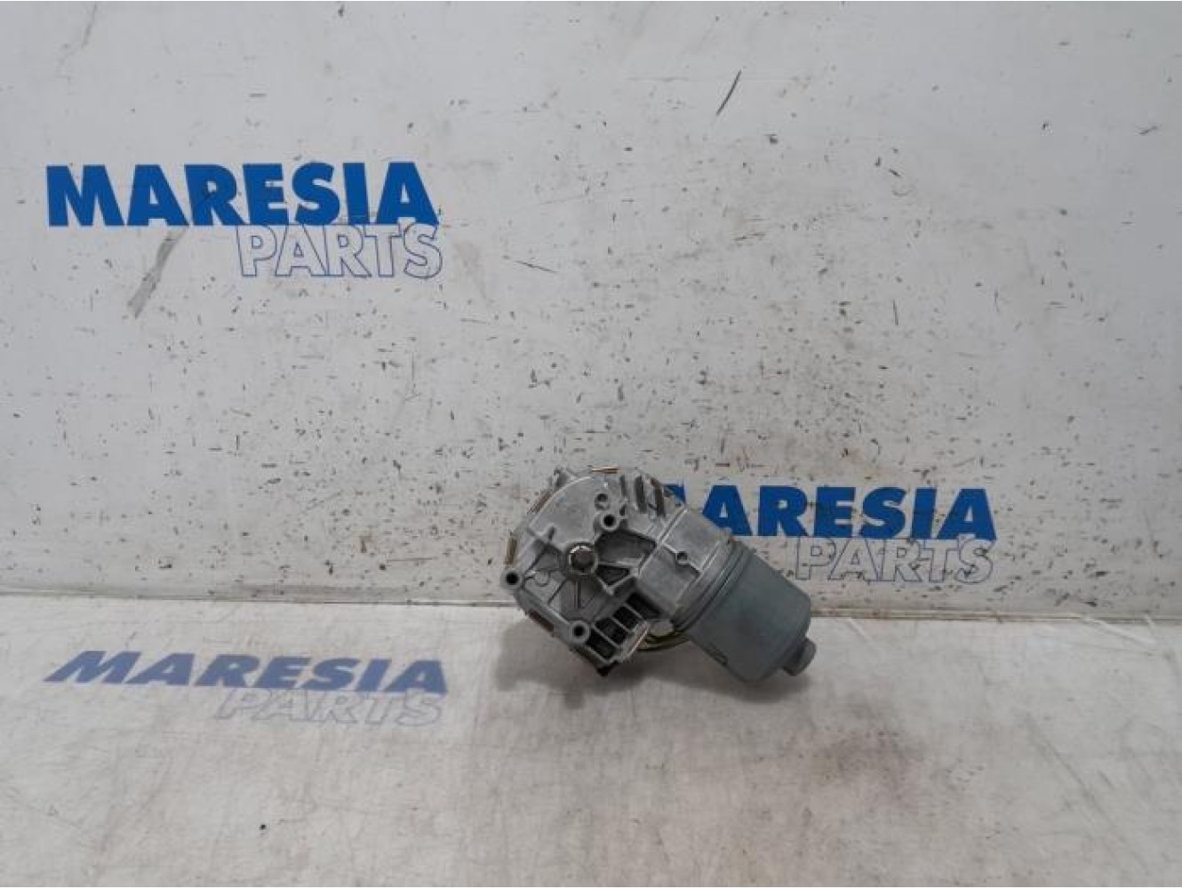 Peugeot - 5008 - Front wiper motor