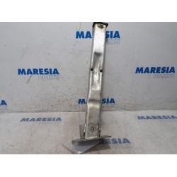 Peugeot - 5008 - Subframe