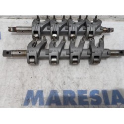 Renault - Twingo - Rocker arm shaft