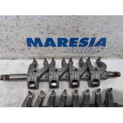Renault - Twingo - Rocker arm shaft