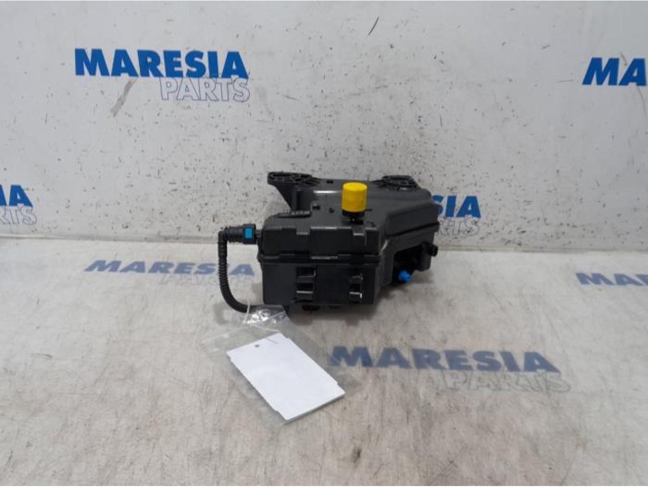 Citroen - C4 Grand Picasso - Particulate filter tank
