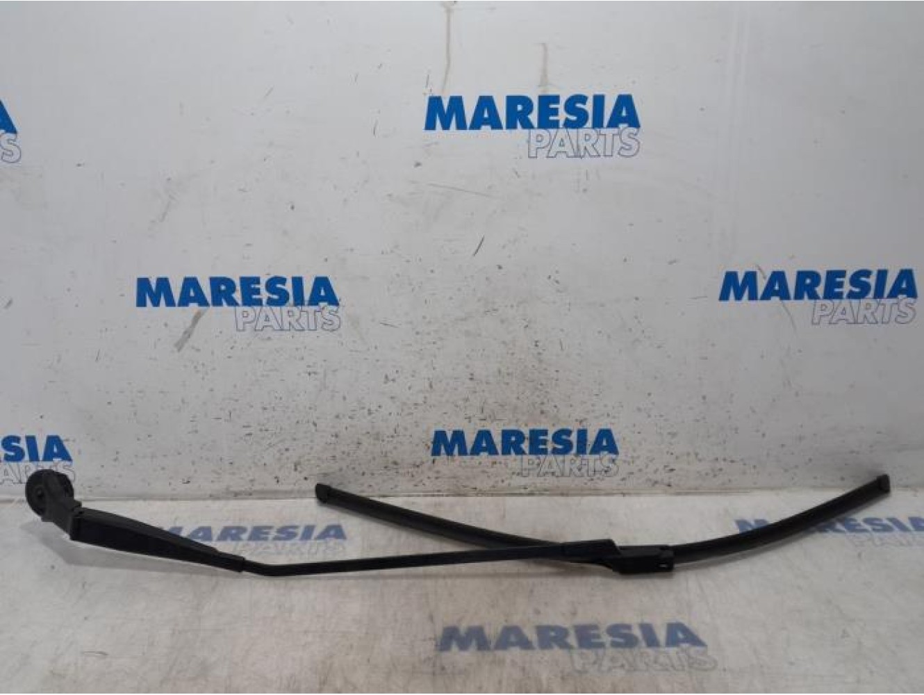 Citroen - C4 Grand Picasso - Front wiper arm