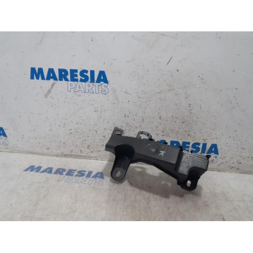 Citroen - C-Elysee - Rear bumper bracket, left