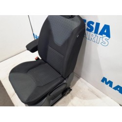 Renault - Clio - Stoel links