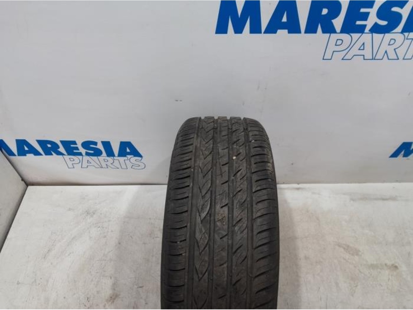 Renault - Espace - Tyre