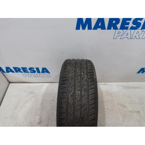 Renault - Espace - Tyre