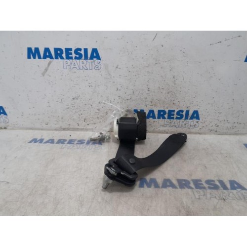Fiat - 500 - Rear seatbelt, right