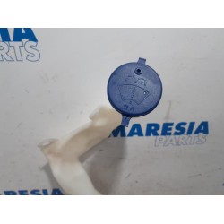 Peugeot - 208 - Front windscreen washer reservoir