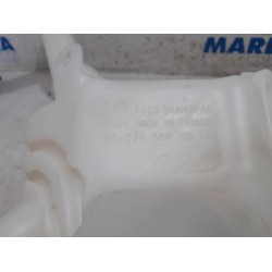 Peugeot - 208 - Front windscreen washer reservoir