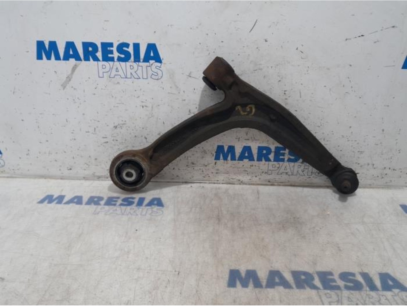 Fiat - 500 - Front lower wishbone, right