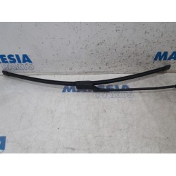 Peugeot - 208 - Front wiper arm