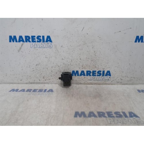Peugeot - Partner - Cooling fan resistor