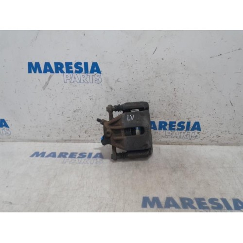 Renault - Clio - Front brake calliper, left