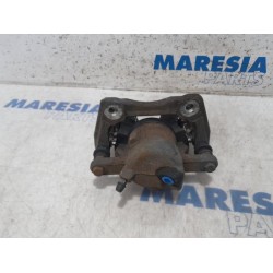 Renault - Clio - Front brake calliper, right