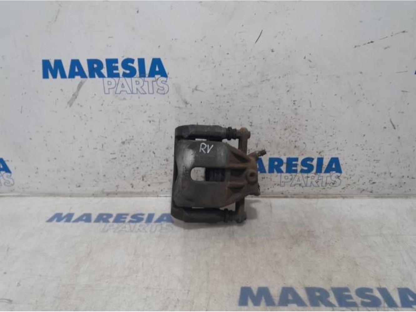 Renault - Clio - Front brake calliper, right