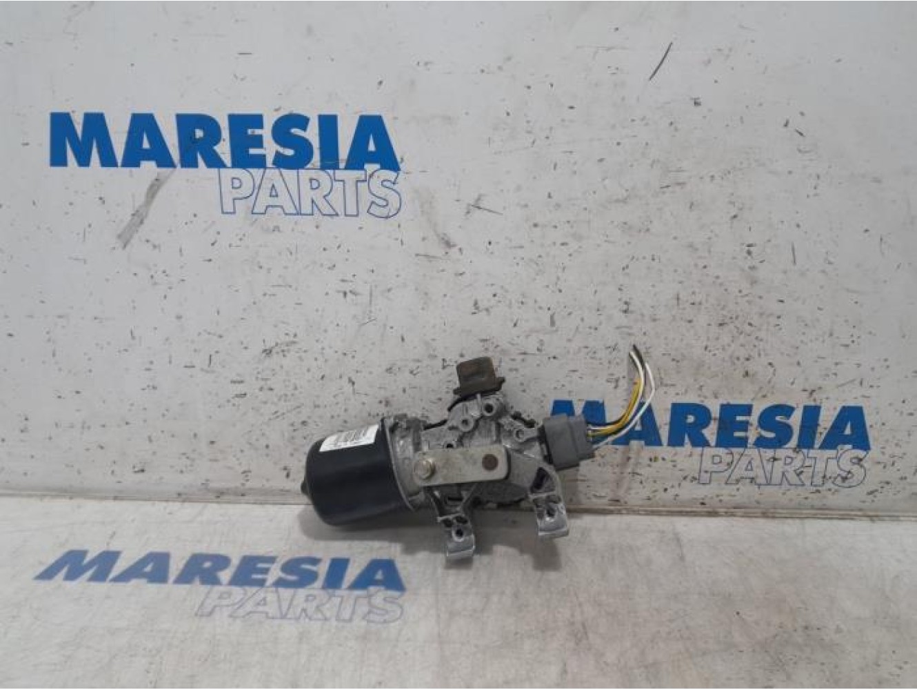 Renault - Clio - Front wiper motor