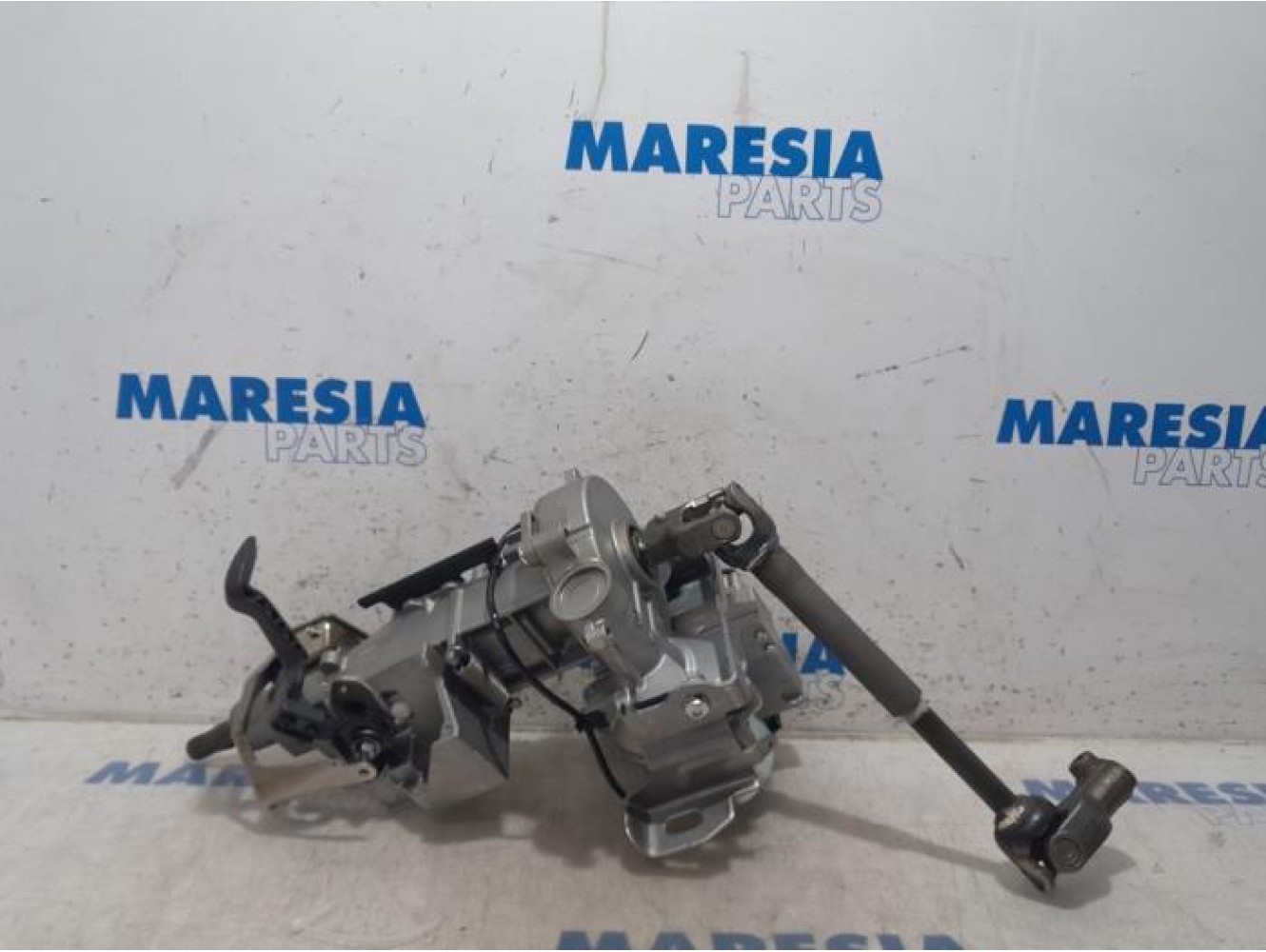 Renault - Clio - Steering column housing