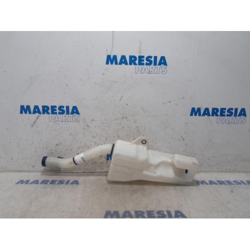 Fiat - Panda - Front windscreen washer reservoir