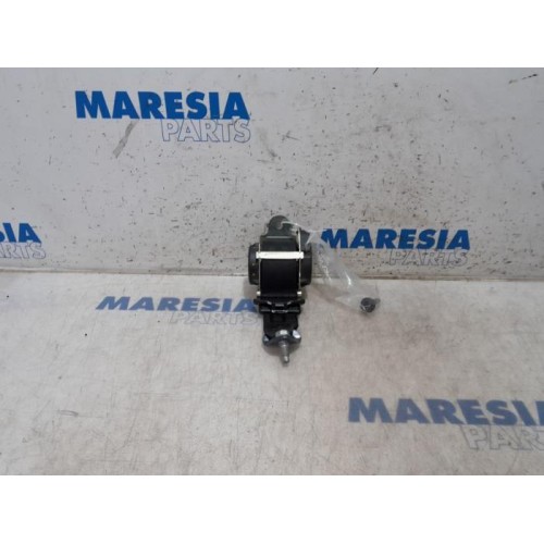 Citroen - C-Elysee - Sicherheitsgurt links hinten