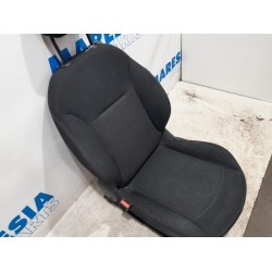 Peugeot - 208 - Sitz links