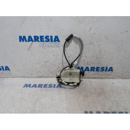 Peugeot - 208 - Front door lock mechanism 4-door, right