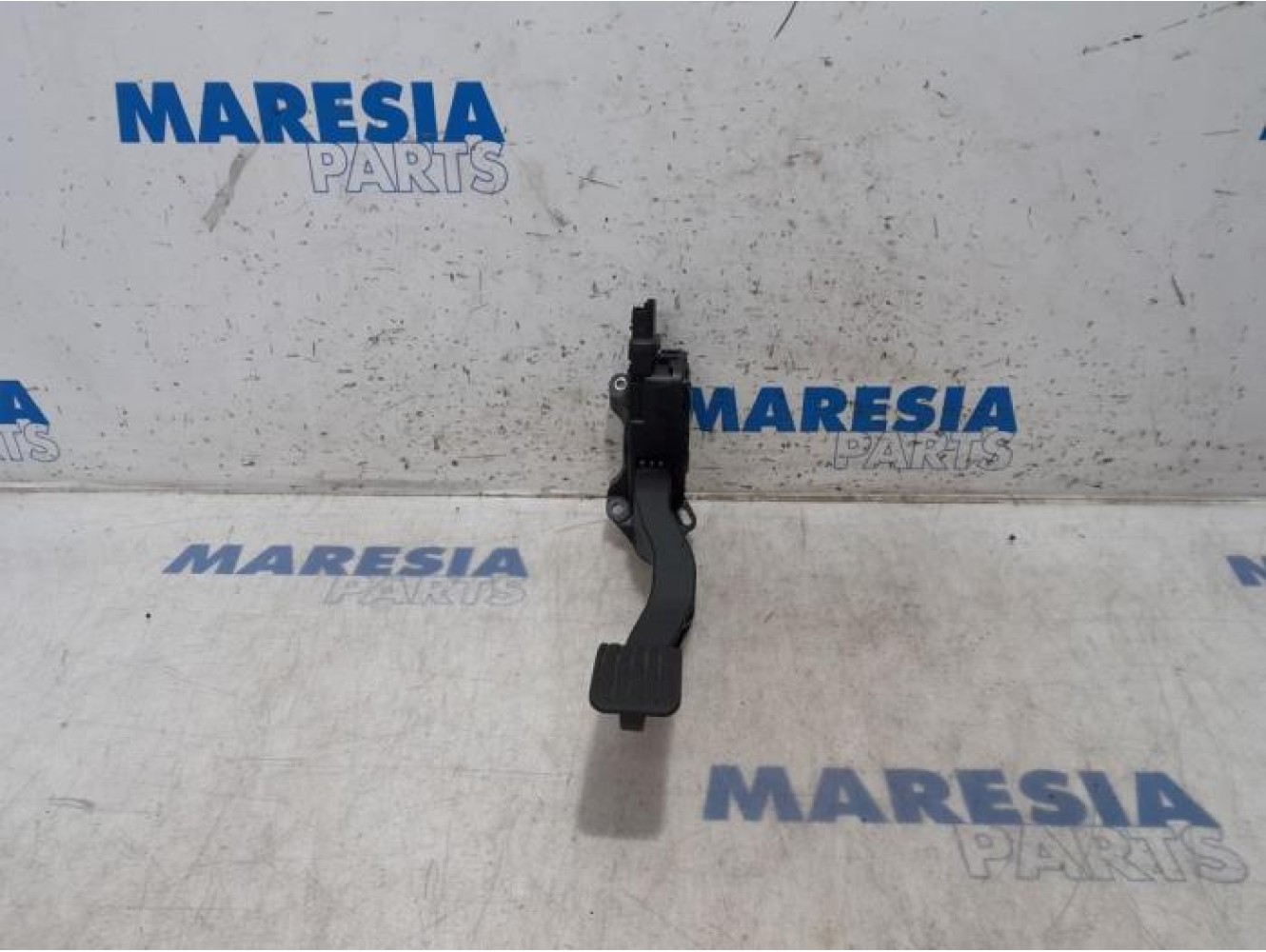 Peugeot - 208 - Throttle pedal position sensor