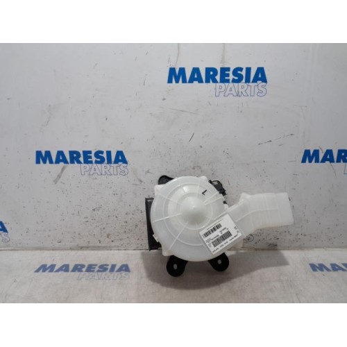 Citroen - C4 Grand Picasso - Heating and ventilation fan motor