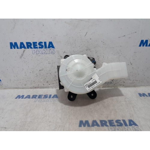 Citroen - C4 Grand Picasso - Heating and ventilation fan motor