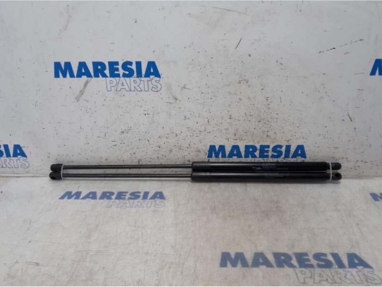 Citroen - C4 Grand Picasso - Set of tailgate gas struts