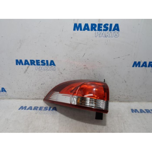 Renault - Clio - Taillight, left