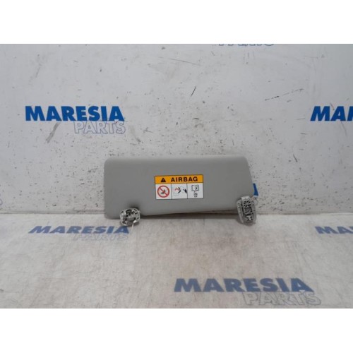 Renault - Clio - Sun visor