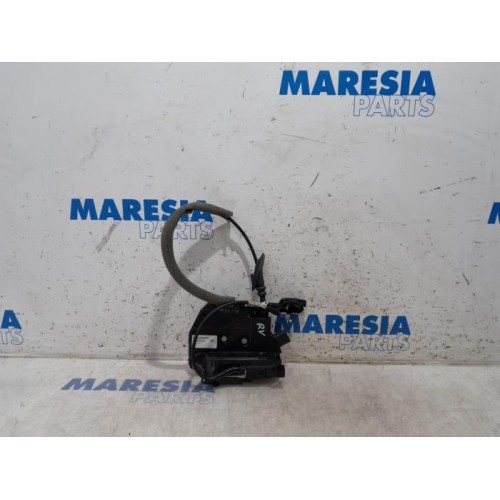 Renault - Clio - Front door lock mechanism 4-door, right