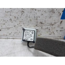 Renault - Clio - GPS antenna