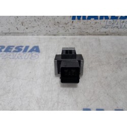 Renault - Clio - Glow plug relay