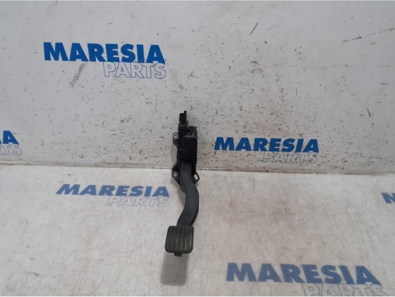 Peugeot - 208 - Gaspedalposition Sensor