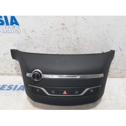 Peugeot - 308 - Radio control panel
