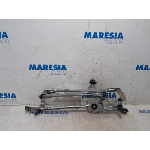 Peugeot - 308 - Wiper mechanism