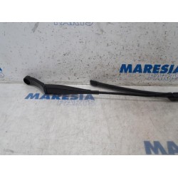 Peugeot - 308 - Front wiper arm
