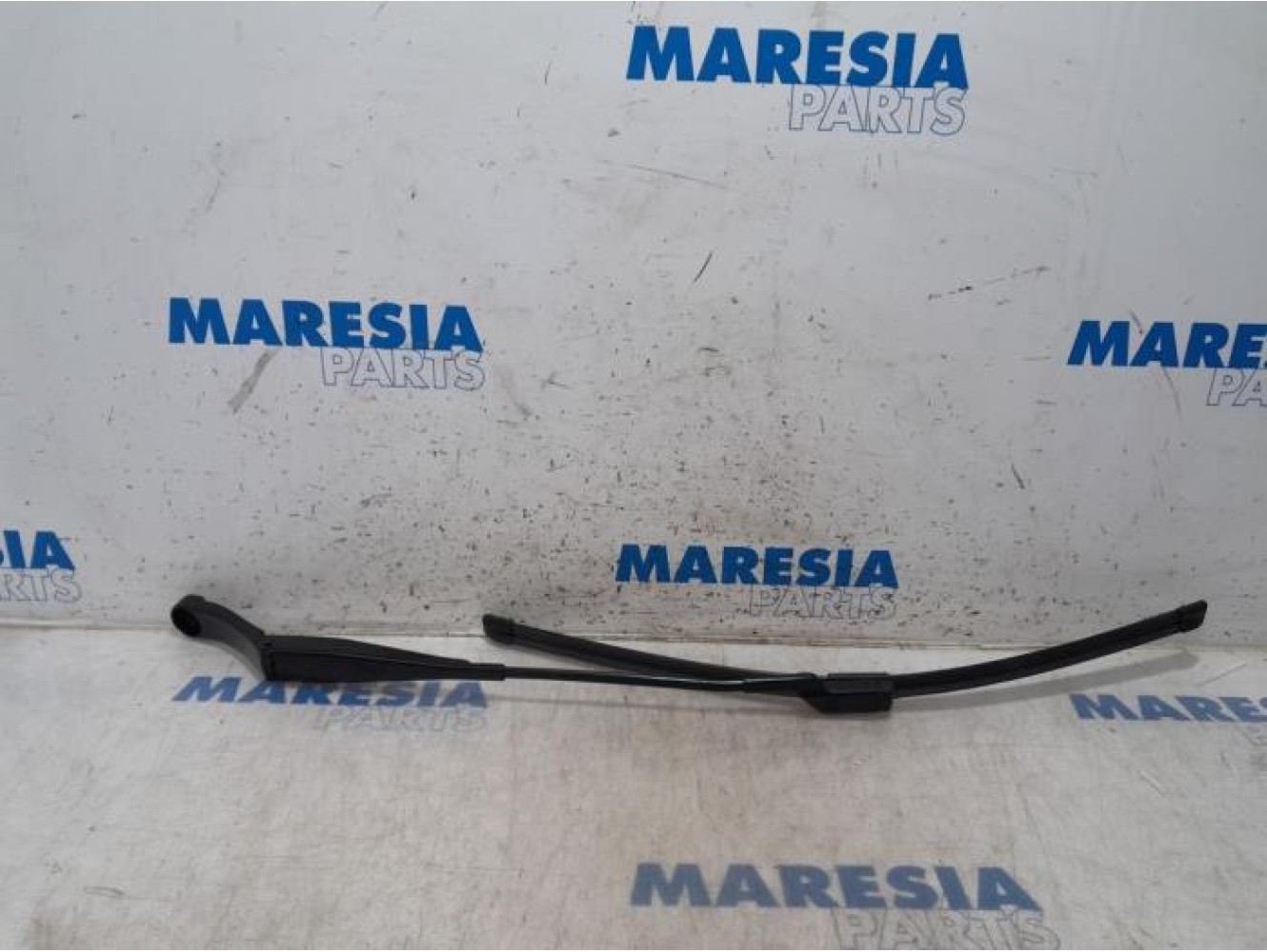 Peugeot - 308 - Front wiper arm