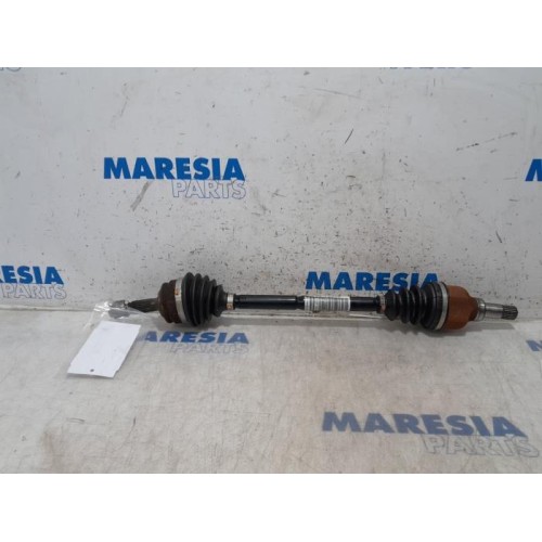 Peugeot - 208 - Front drive shaft, left