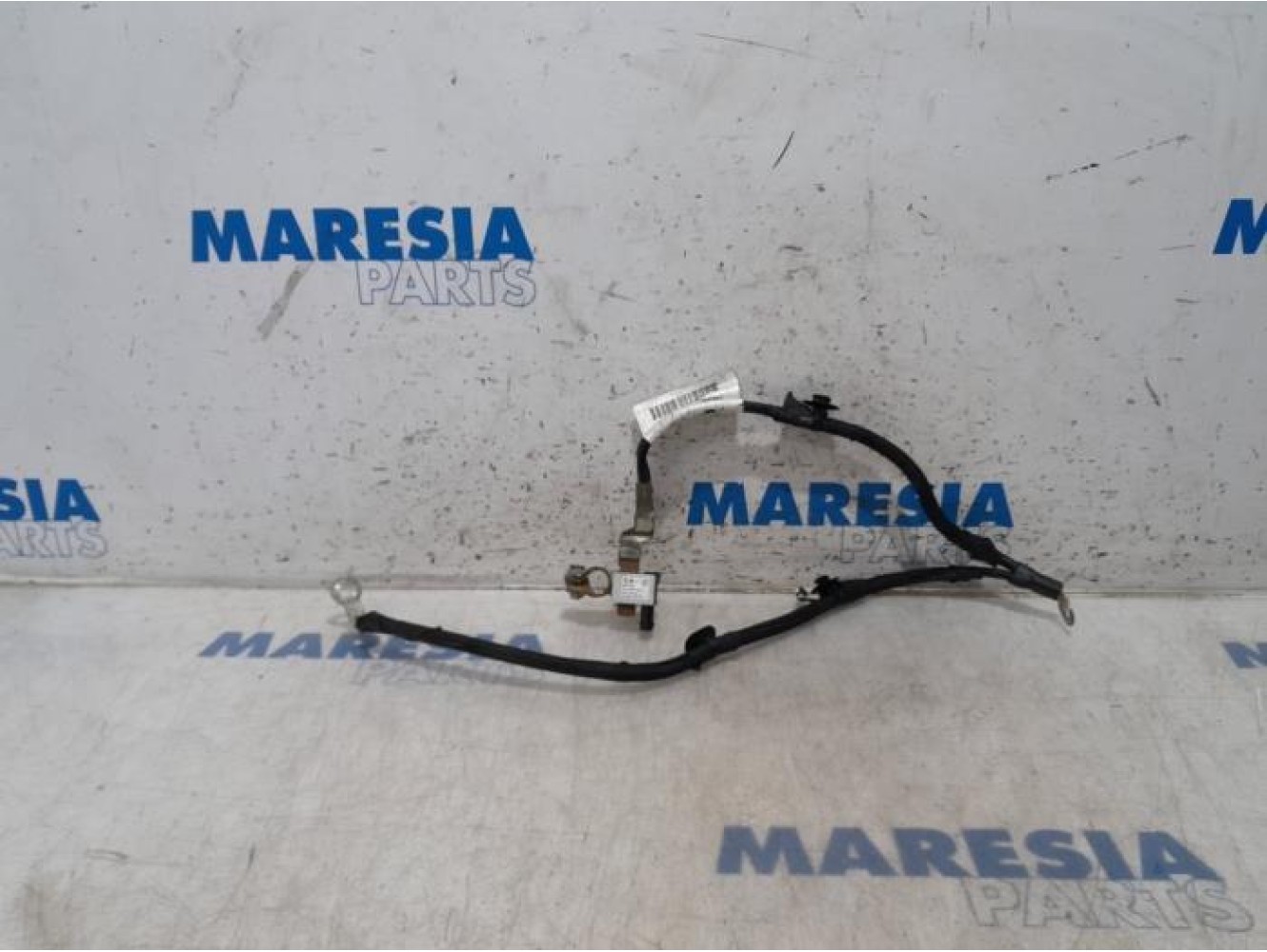 Peugeot - 208 - Battery pole