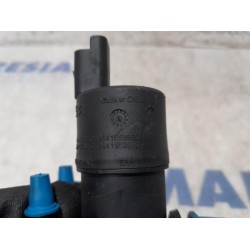 Peugeot - 208 - Scheibensprüherpumpe vorne