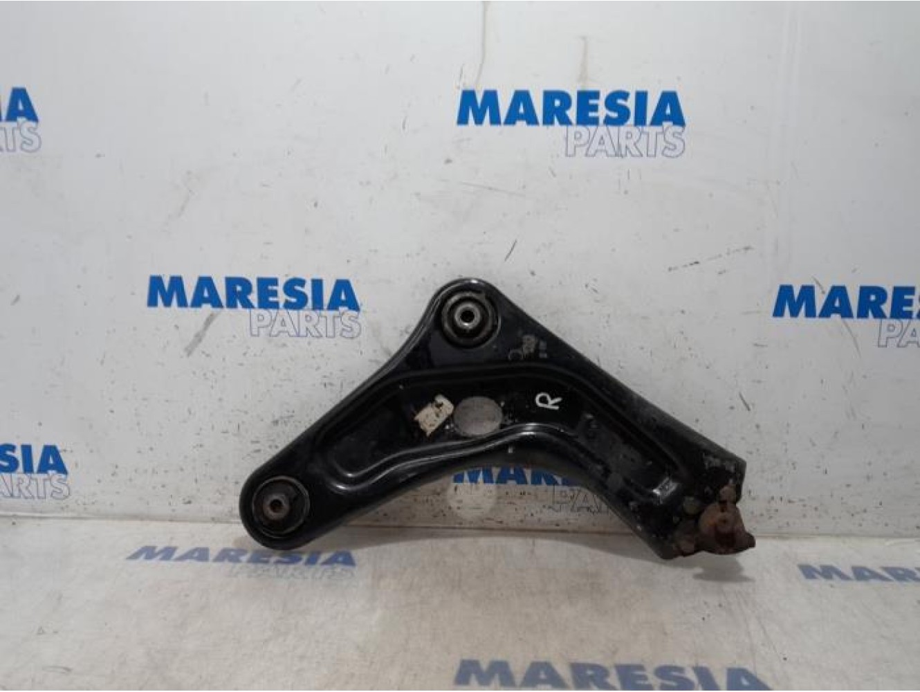 Peugeot - 207 - Front lower wishbone, right