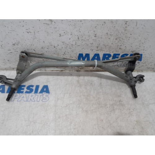 Peugeot - 207 - Wiper mechanism