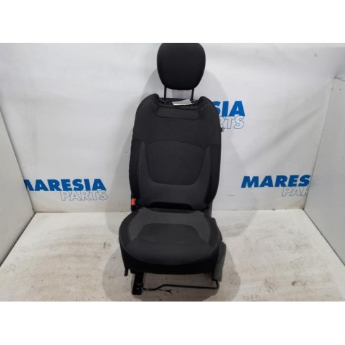 Renault - Captur - Seat, left
