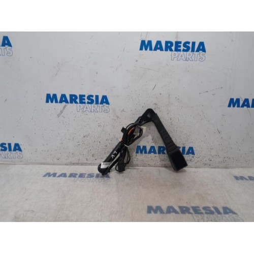 Alfa Romeo - 159 - Seatbelt tensioner, right